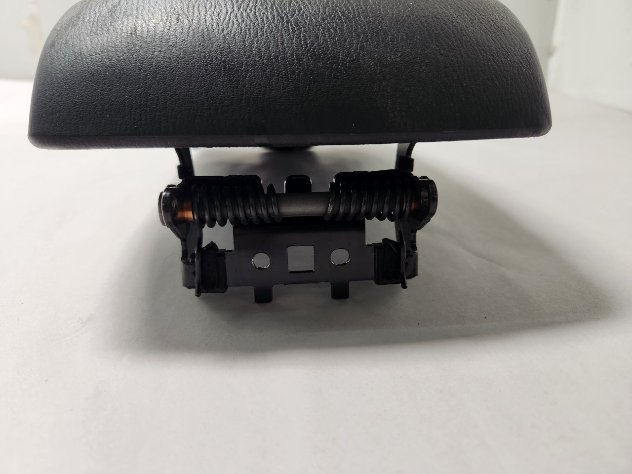 2015 MAZDA CX-5 4cyl Gasoline 2.5 DOHC Armrest - 460108 — photo 4