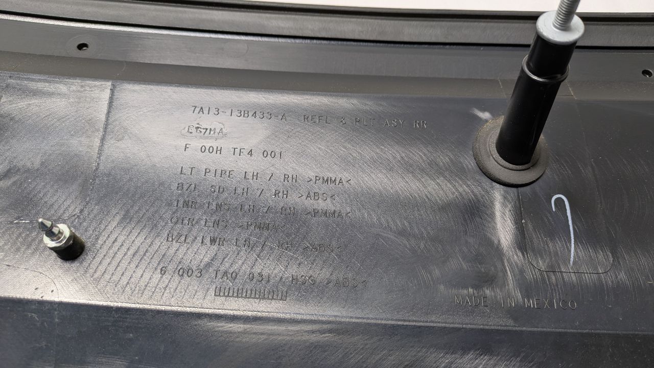 2008 LINCOLN MKX TAIL LAMP - 461599 — photo 3
