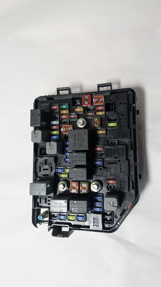2016 CHEVROLET SPARK Fuse Box, Engine - 462249 — photo 4