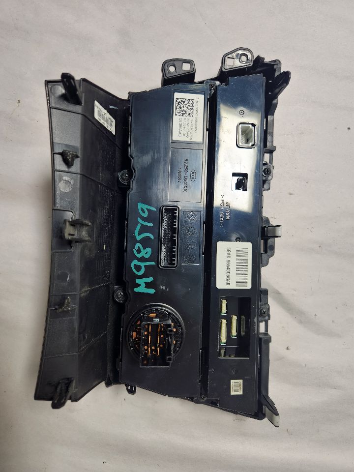 2019 KIA OPTIMA TEMP CONTROL - 462255 — photo 2