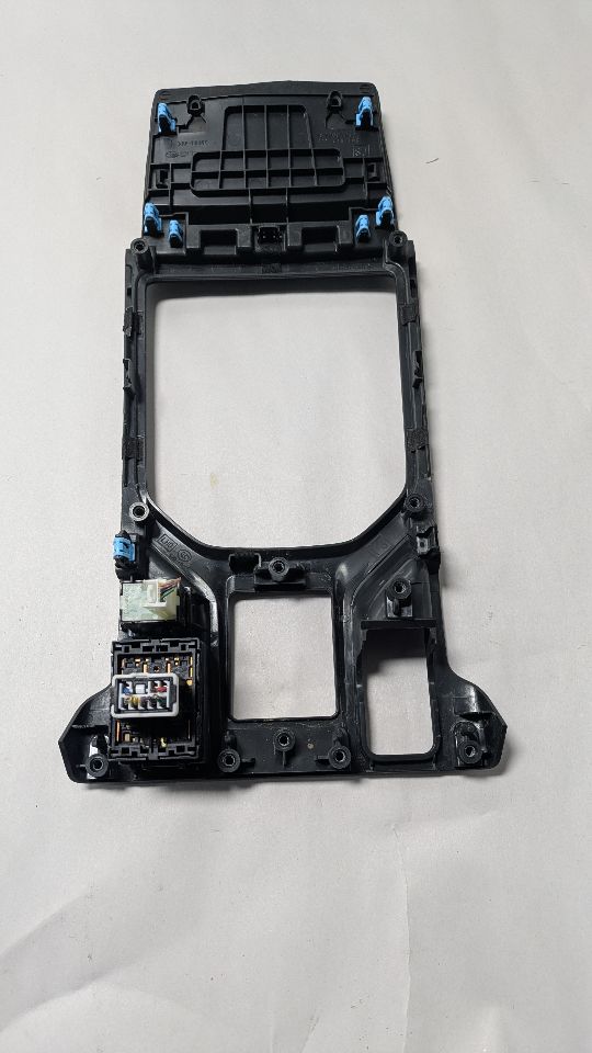 2023 SUBARU FORESTER 2.5L 4cyl Gasoline COMPLETE INTERIOR - 462355 — photo 2