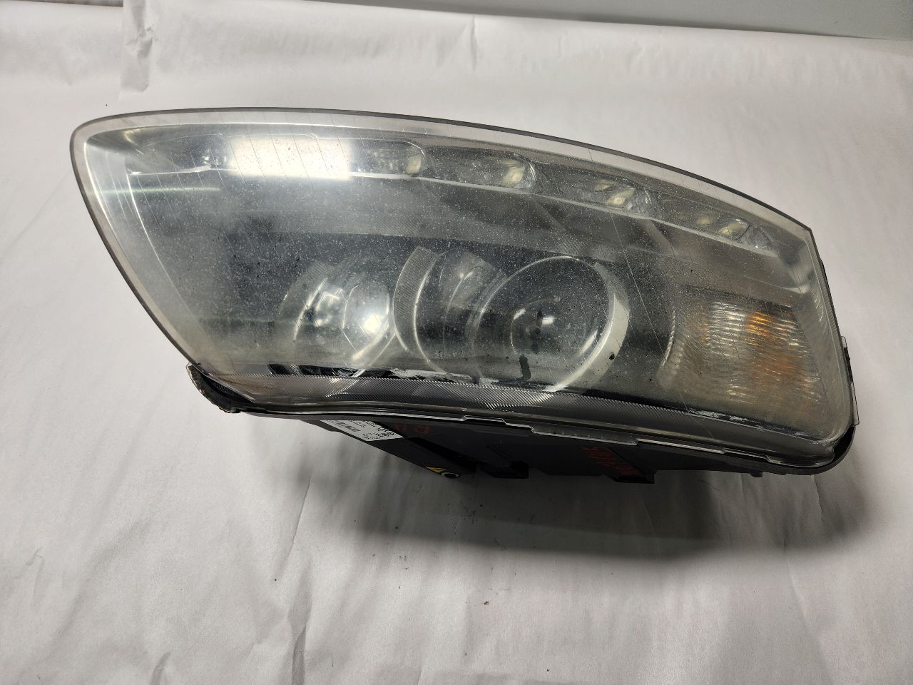 2011 AUDI A6 Right HEADLAMP ASSEMBLY - 462451
