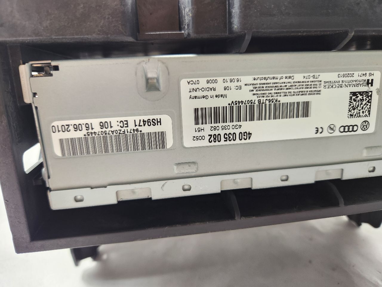 2011 AUDI A6 Radio Audio - 462452 — photo 2
