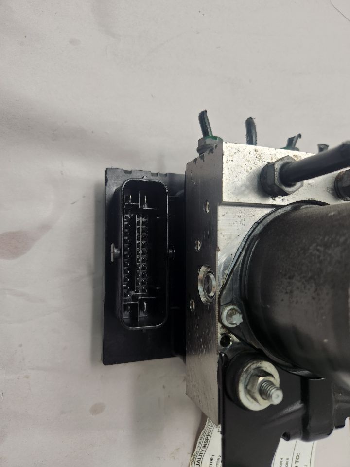 2012 LAND ROVER RANGE ROVER Anti-lock Brake Pts - 462483 — photo 2