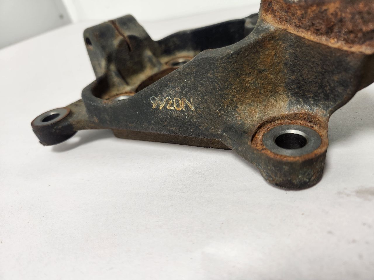 2019 SUBARU XV CROSSTREK Left SPINDLE KNUCKLE, FR - 462545 — photo 2