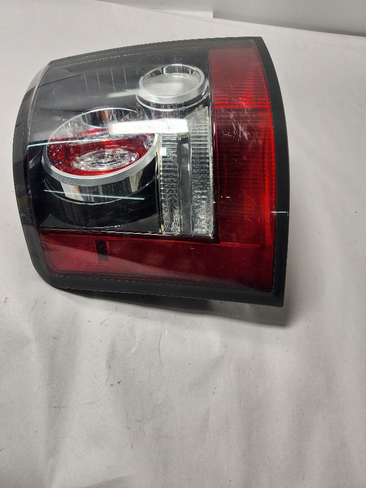 2011 LAND ROVER RANGE ROVER SPORT 8cyl Gasoline 5.0 Left TAIL LAMP - 462768