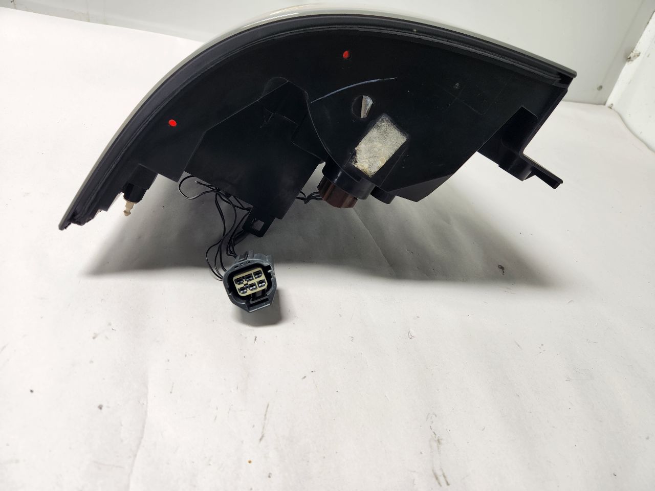 2011 LAND ROVER RANGE ROVER SPORT 8cyl Gasoline 5.0 Left TAIL LAMP - 462768 — photo 3