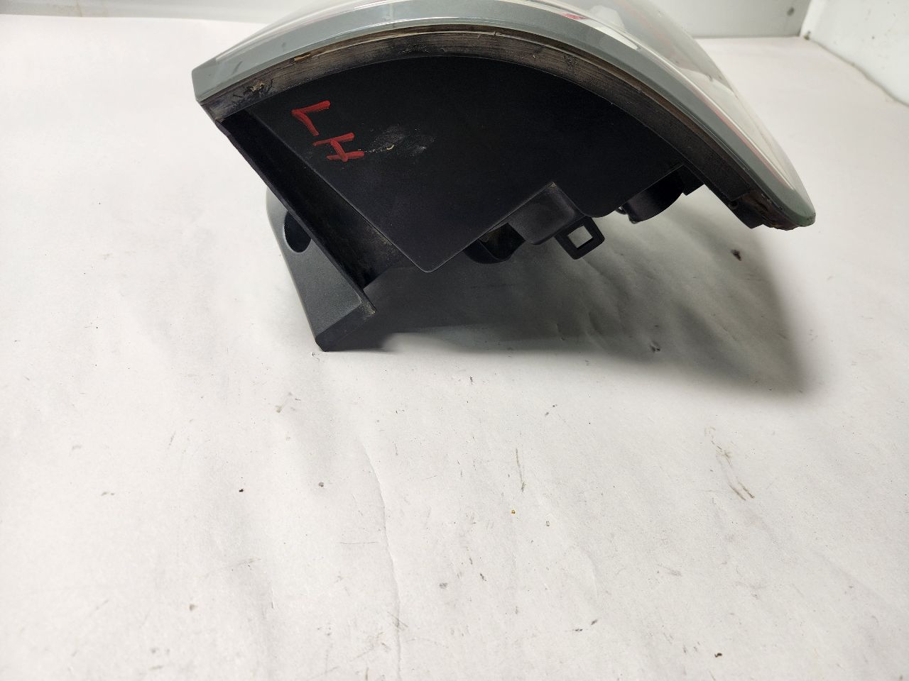 2011 LAND ROVER RANGE ROVER SPORT 8cyl Gasoline 5.0 Left TAIL LAMP - 462768 — photo 4