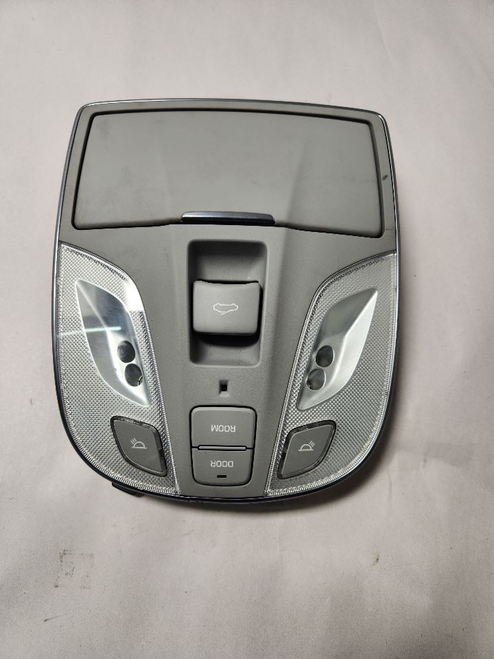 2014 HYUNDAI EQUUS Console, Front - 462851