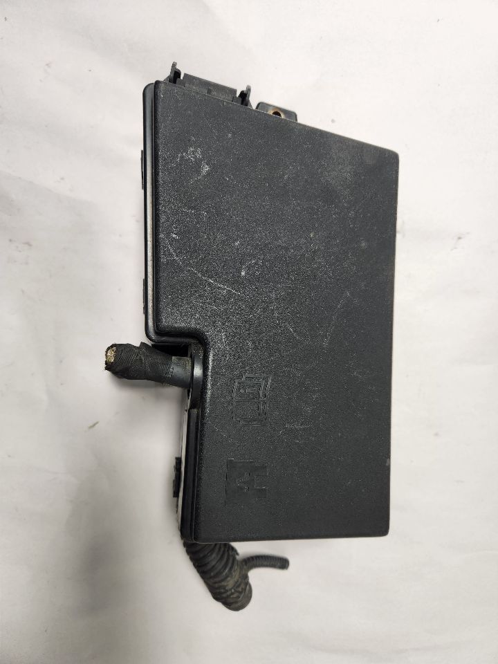 2012 FORD FOCUS Fuse Box, Engine - 463065 — photo 1