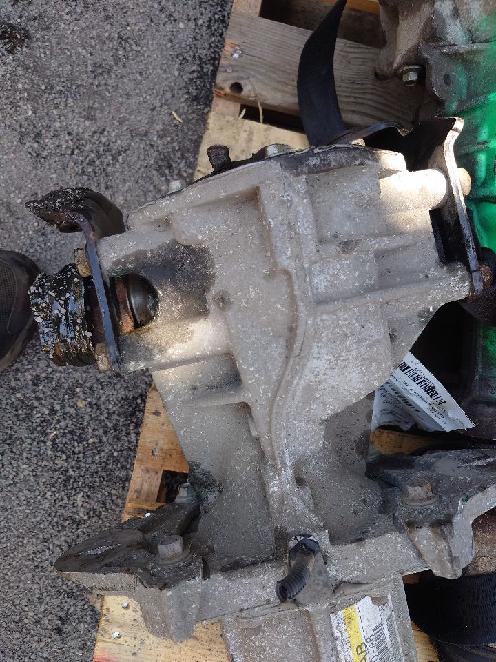 2017 FORD EXPLORER CARRIER ASSEMBLY - 463103 — photo 3