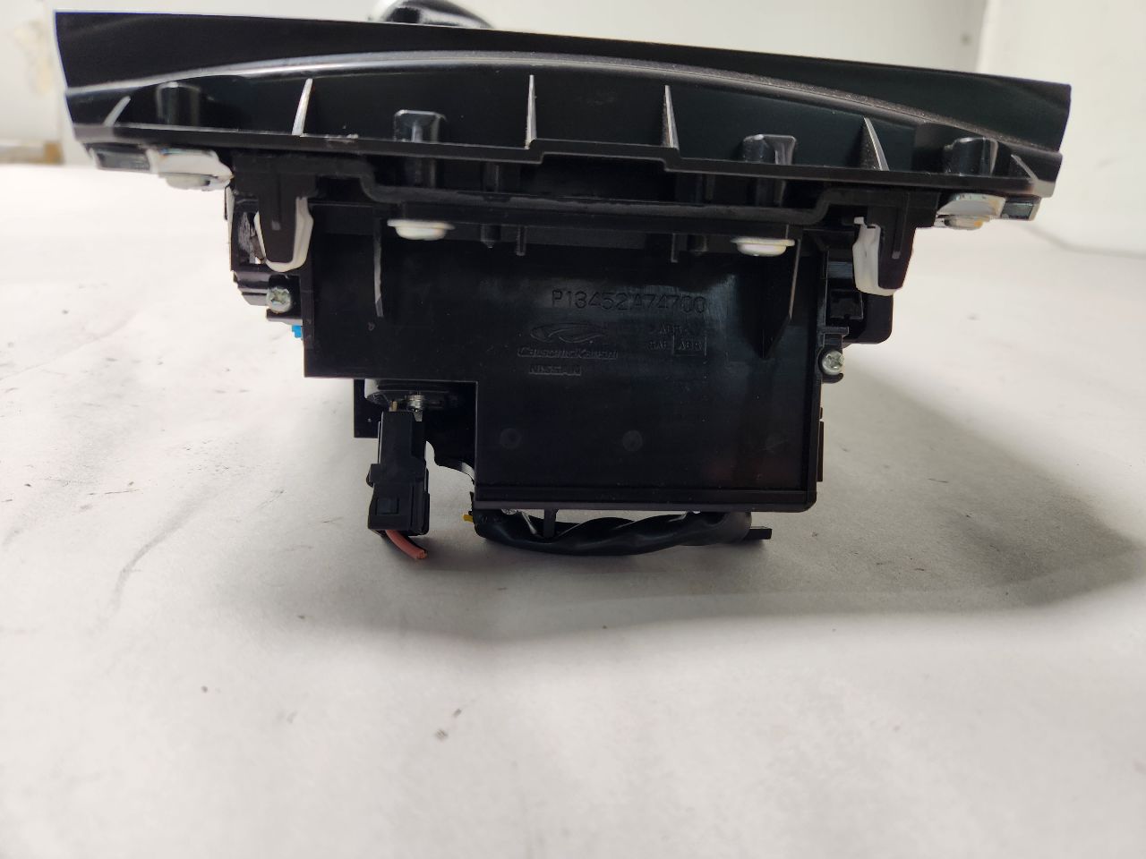 2013 INFINITI G37 Console, Front - 463143 — photo 2