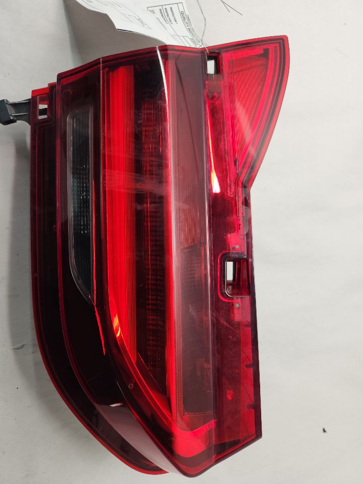 2016 BMW 750i Left TAIL LAMP - 463322 — photo 2