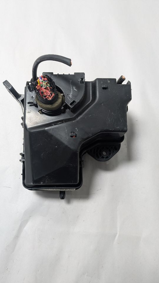 2017 HYUNDAI VELOSTER Fuse Box, Engine - 463352 — photo 1