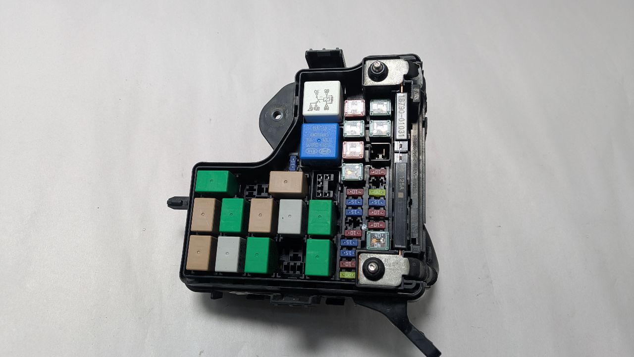 2017 HYUNDAI VELOSTER Fuse Box, Engine - 463352 — photo 6