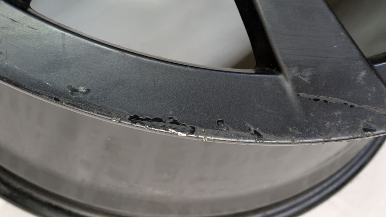 2024 TESLA TESLA S L cyl WHEEL - 463414 — photo 6