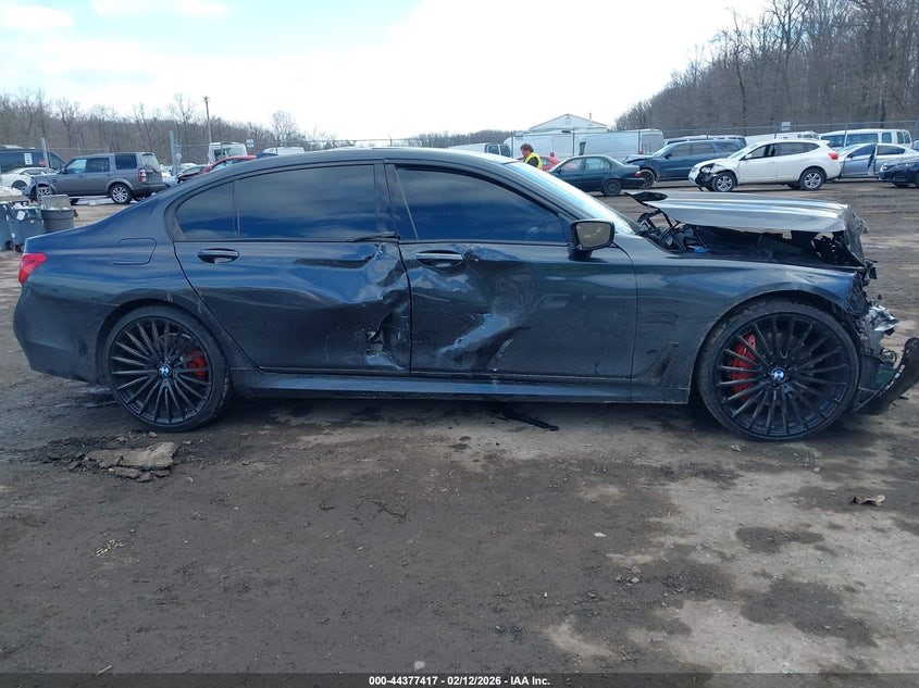 2016 BMW 750i Right CALIPER - 463511 — photo 2