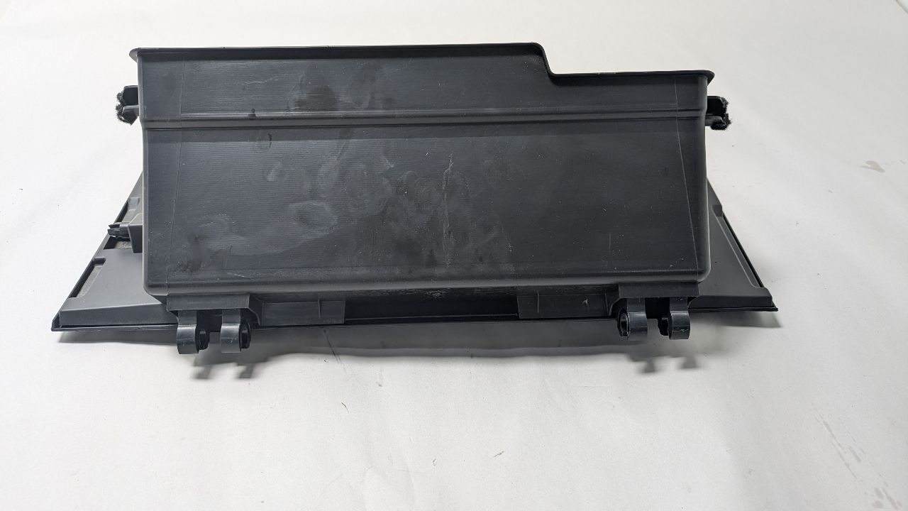 2019 SUBARU XV CROSSTREK GLOVE BOX - 463564 — photo 3