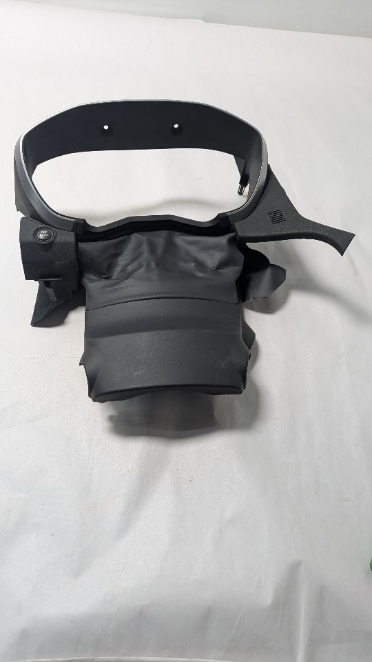 2019 SUBARU XV CROSSTREK Misc. Trim Panel - 463569 — photo 1