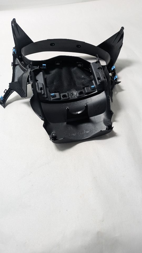 2019 SUBARU XV CROSSTREK Misc. Trim Panel - 463569 — photo 2