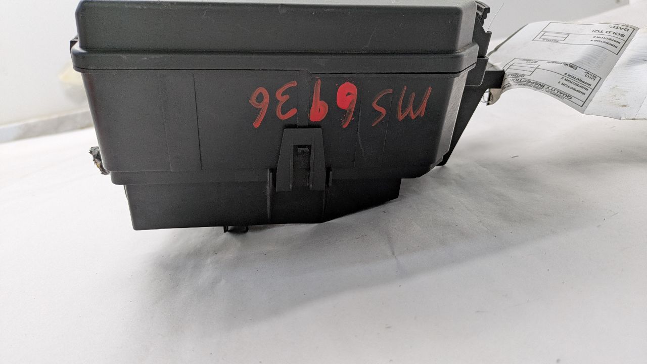 2021 BUICK ENCORE Fuse Box, Engine - 463611 — photo 2