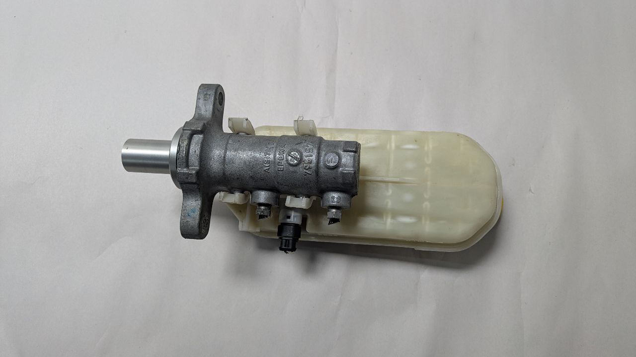 2016 DODGE PROMASTER 2500 VAN BRAKE MASTER CYL - 464387 — photo 1