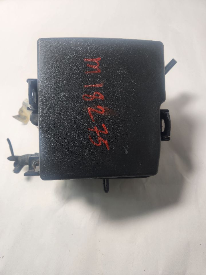 2015 KIA SORENTO Fuse Box, Engine - 464406 — photo 1