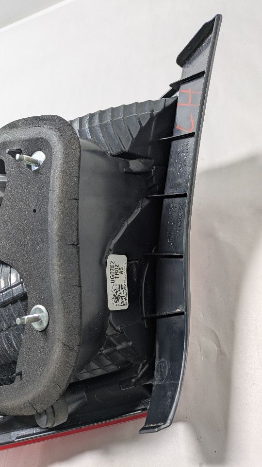 2015 HONDA CIVIC Left TAIL LAMP - 464409 — photo 5