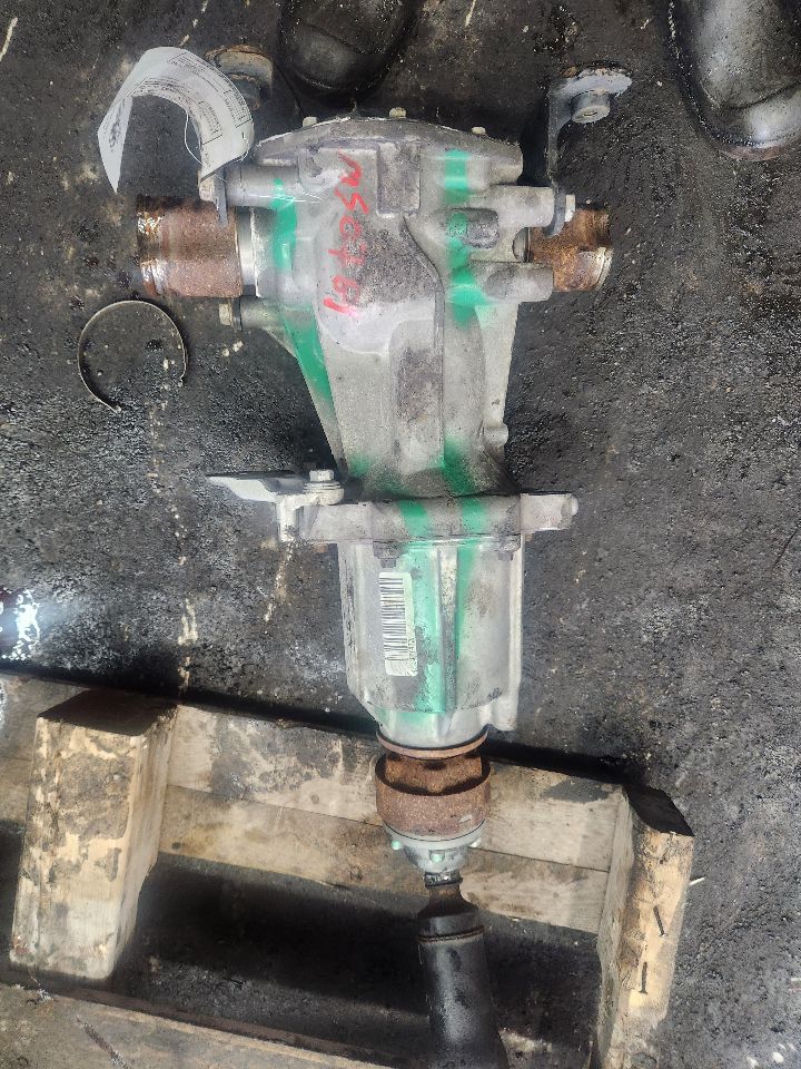 2014 FORD EXPLORER CARRIER ASSEMBLY - 464522 — photo 1