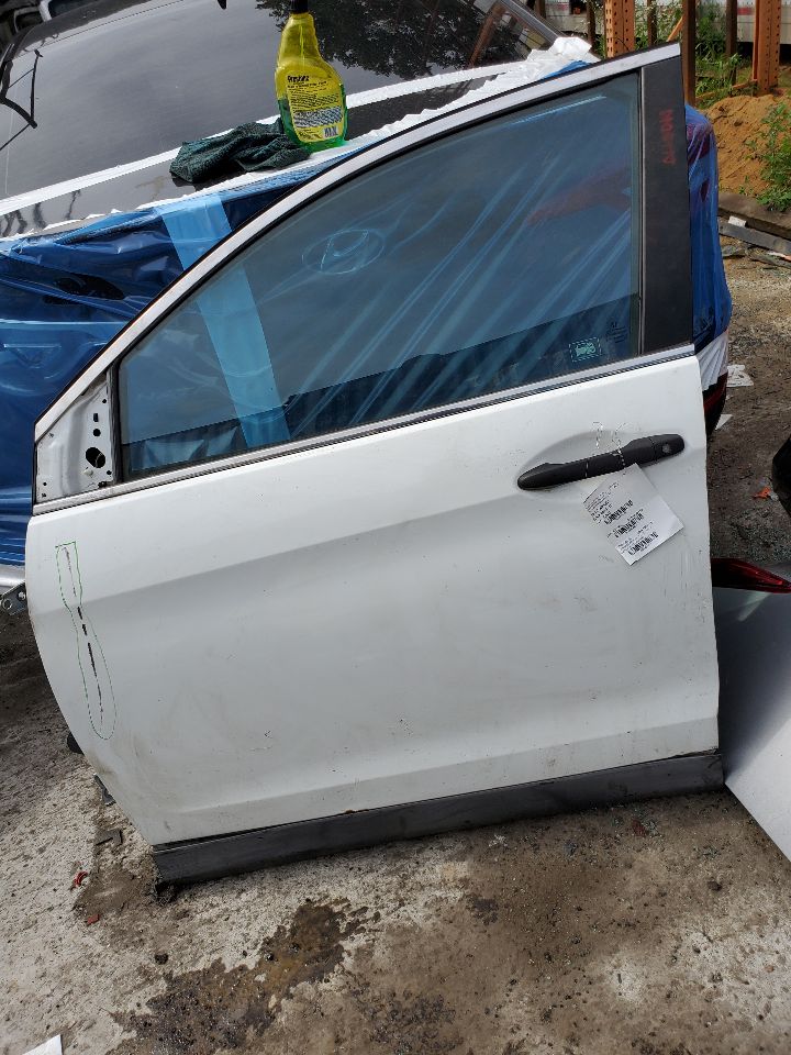 2012 HONDA CR-V Left DOOR ASSEMBLY, FR - 464954 — photo 4