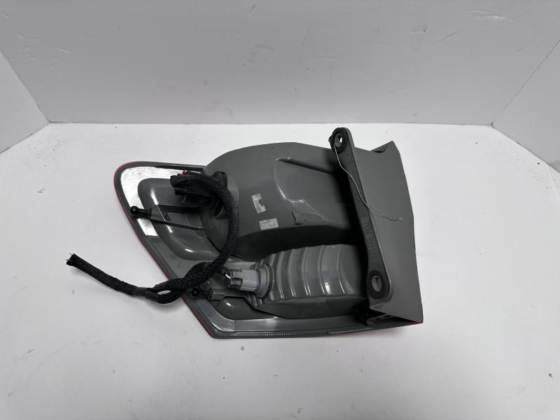 2012 JEEP GRAND CHEROKEE Right TAIL LAMP - 465 — photo 4