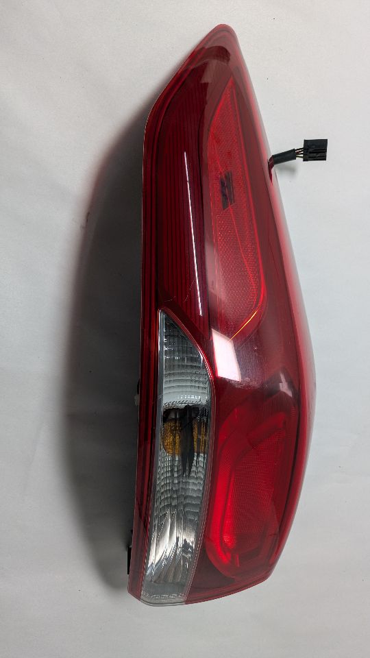 2018 HYUNDAI ELANTRA Left TAIL LAMP - 465417 — photo 1