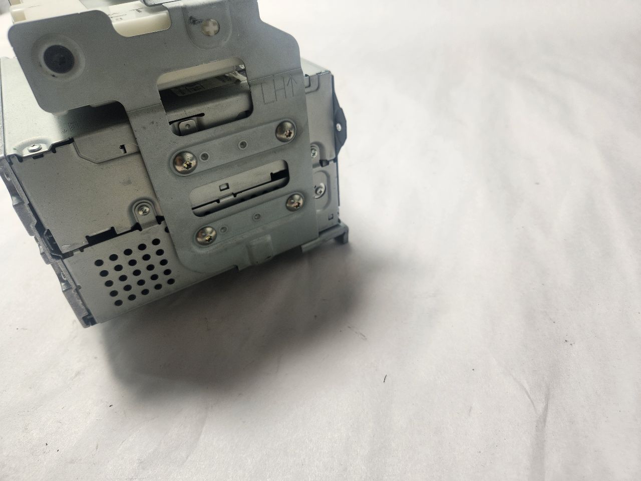 2015 INFINITI Q40 Radio Audio - 465575 — photo 5