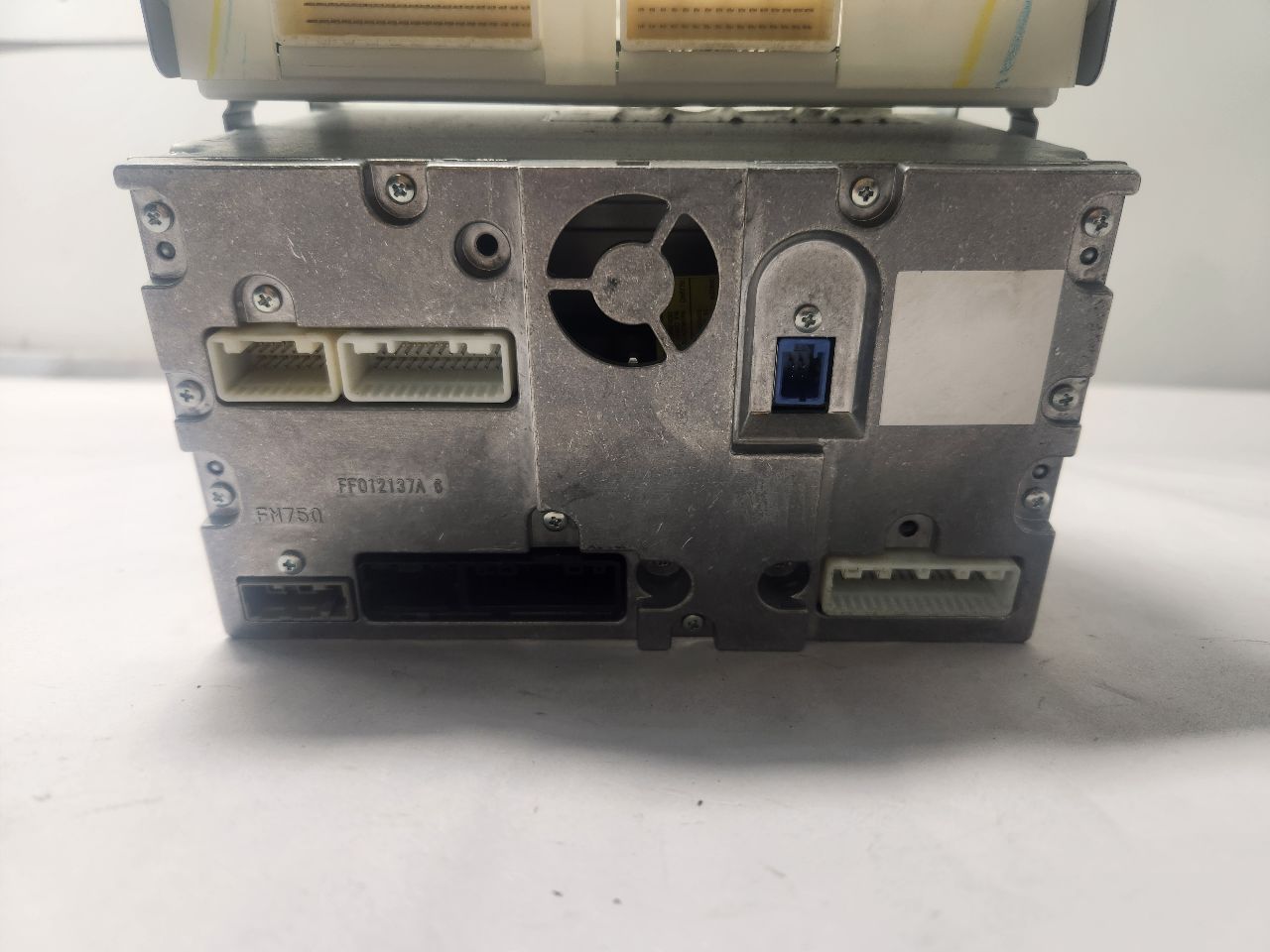 2015 INFINITI Q40 Radio Audio - 465575 — photo 6