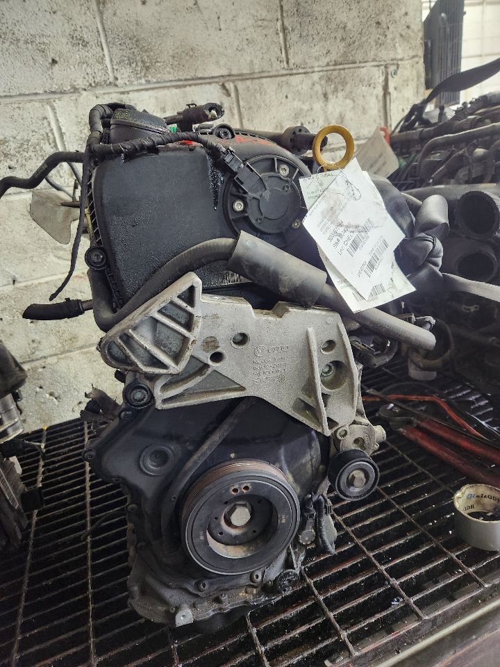 2015 VOLKSWAGEN PASSAT ENGINE ASSEMBLY - 465592 — photo 1