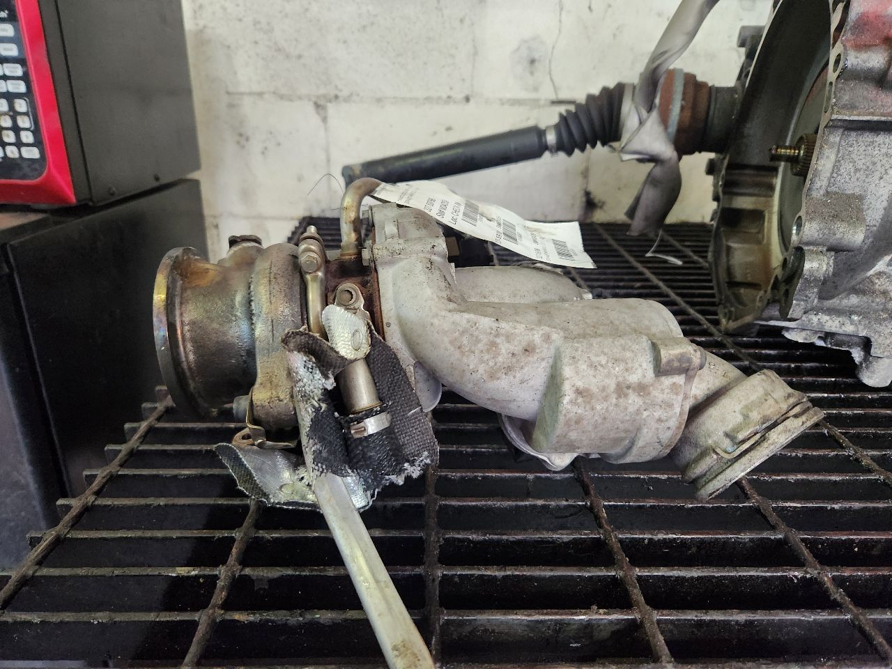 2015 VOLKSWAGEN PASSAT EXHAUST MANIFOLD - 465593 — photo 2