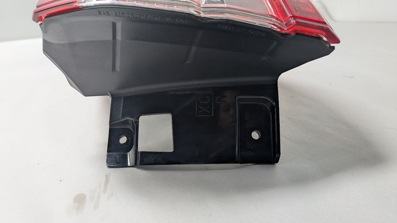 2023 SUBARU ASCENT COMPLETE INTERIOR - 465600 — photo 2