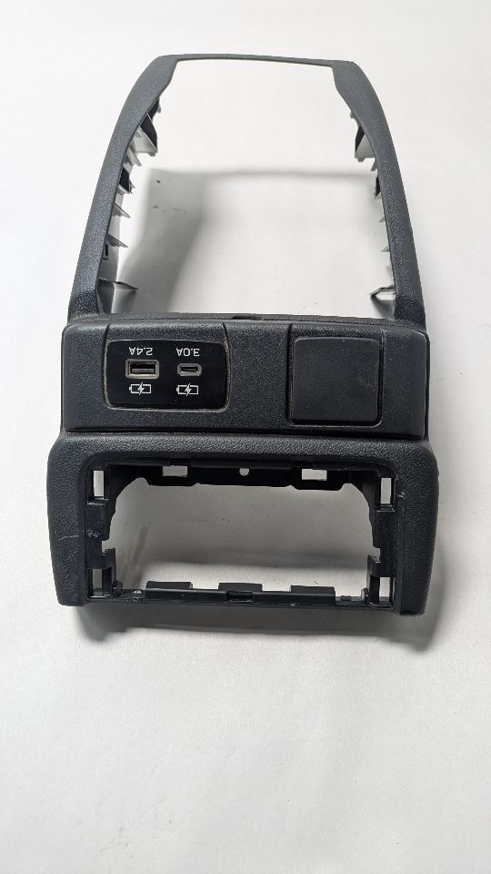 2023 SUBARU ASCENT COMPLETE INTERIOR - 465623 — photo 1
