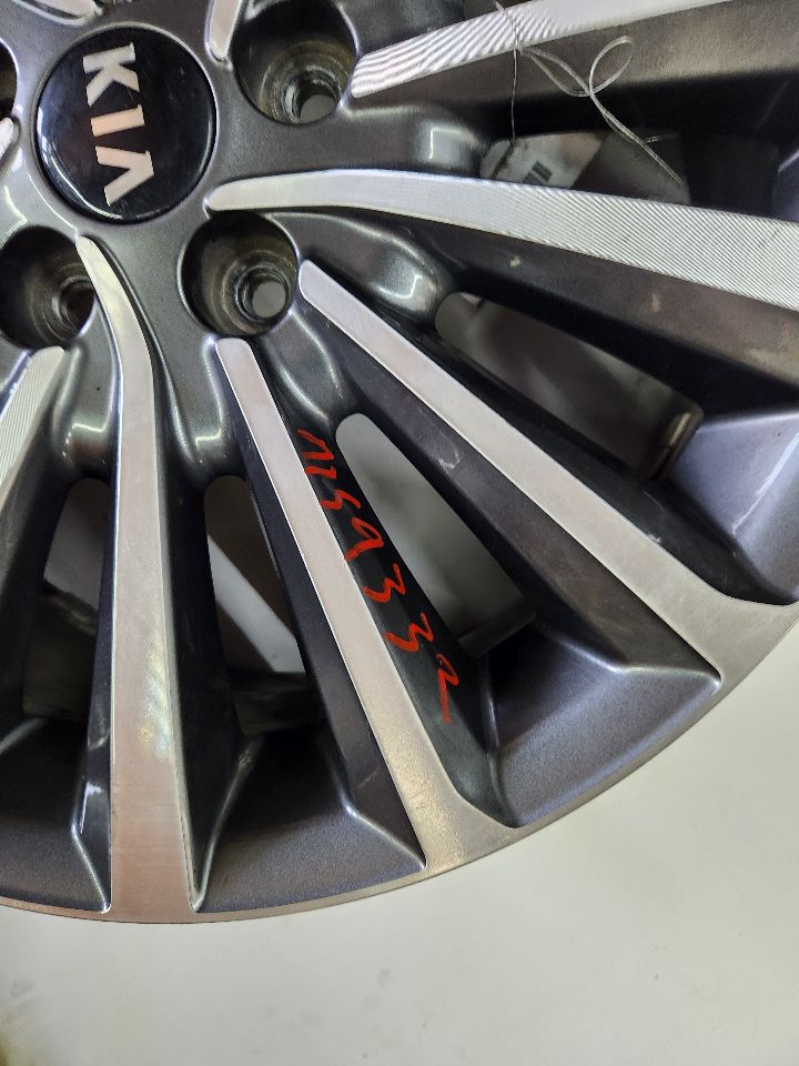 2017 KIA CADENZA WHEEL - 465670 — photo 2