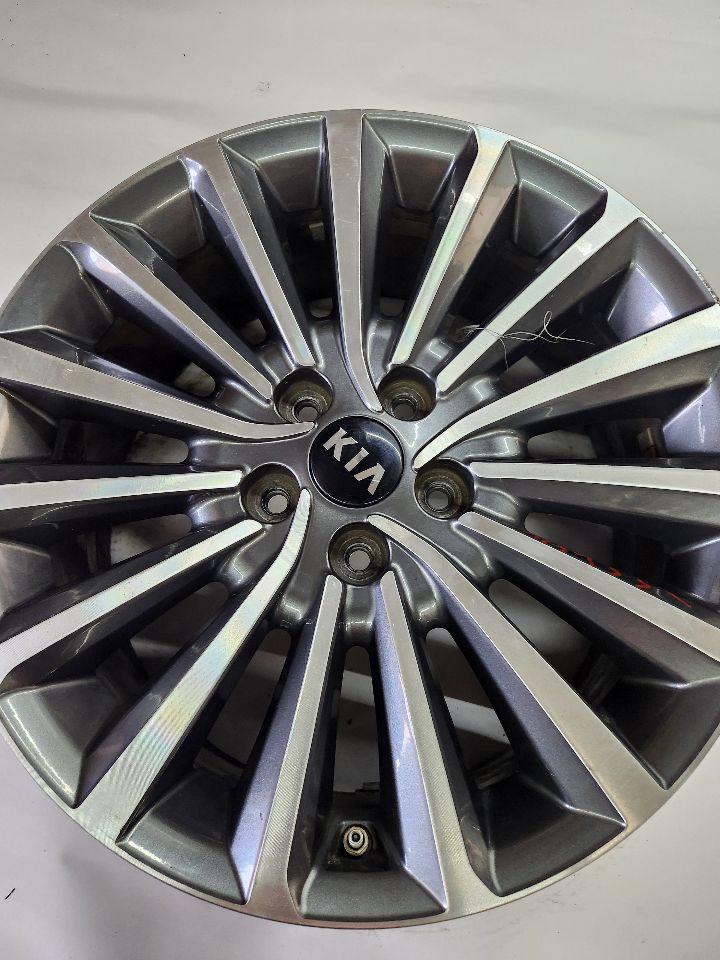 2017 KIA CADENZA WHEEL - 465670 — photo 6