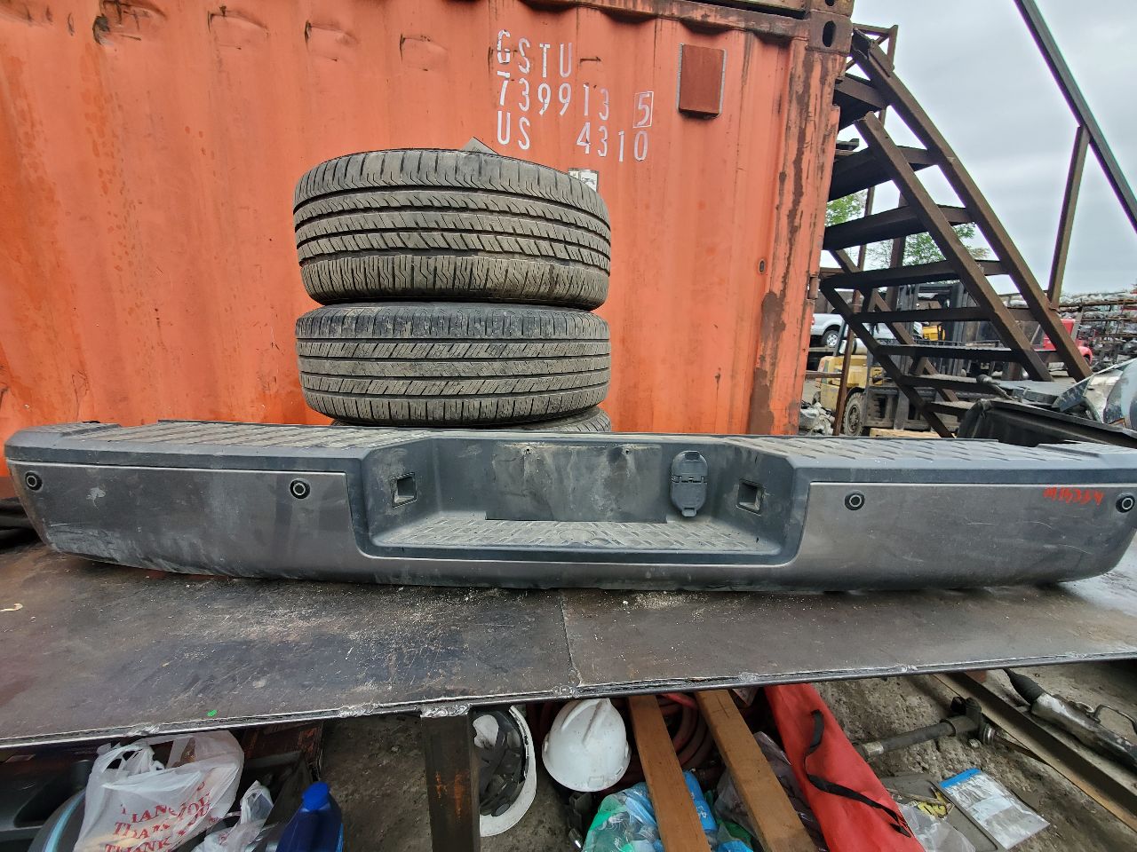 2018 NISSAN TITAN XD BUMPER ASSY, REAR - 466135