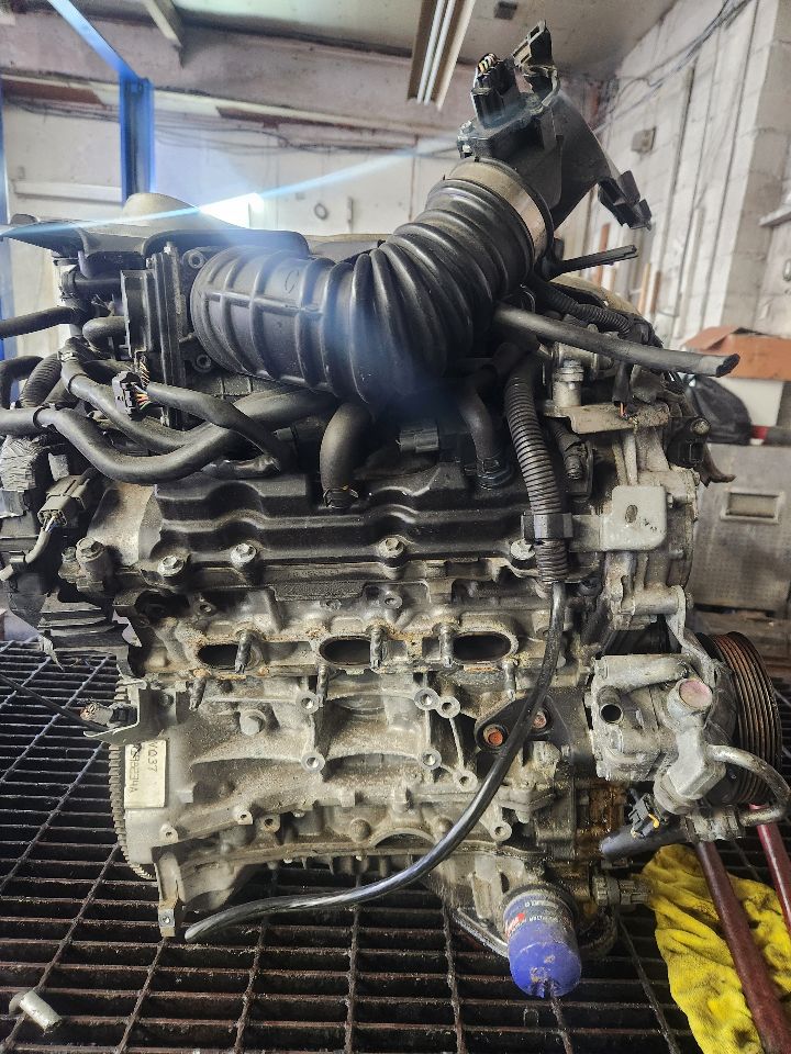 2010 INFINITI G37 ENGINE ASSEMBLY - 466141