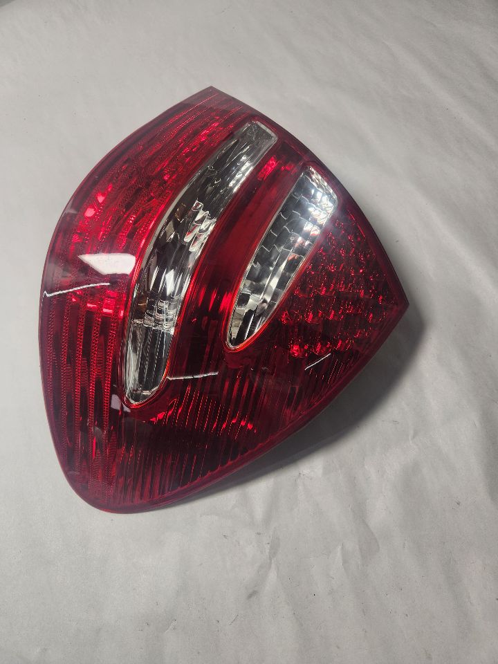 2006 MERCEDES-BENZ E-CLASS Right TAIL LAMP - 466278