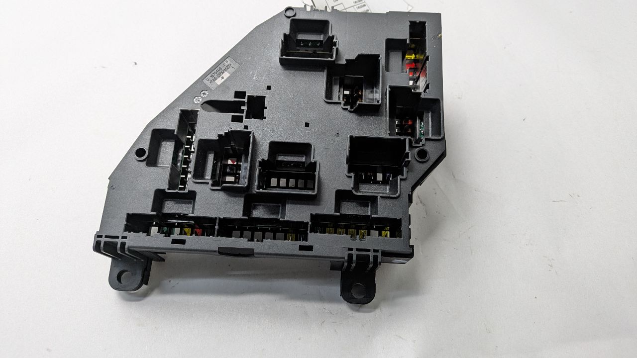 2015 BMW X3 Fuse Box, Engine - 466935 — photo 5
