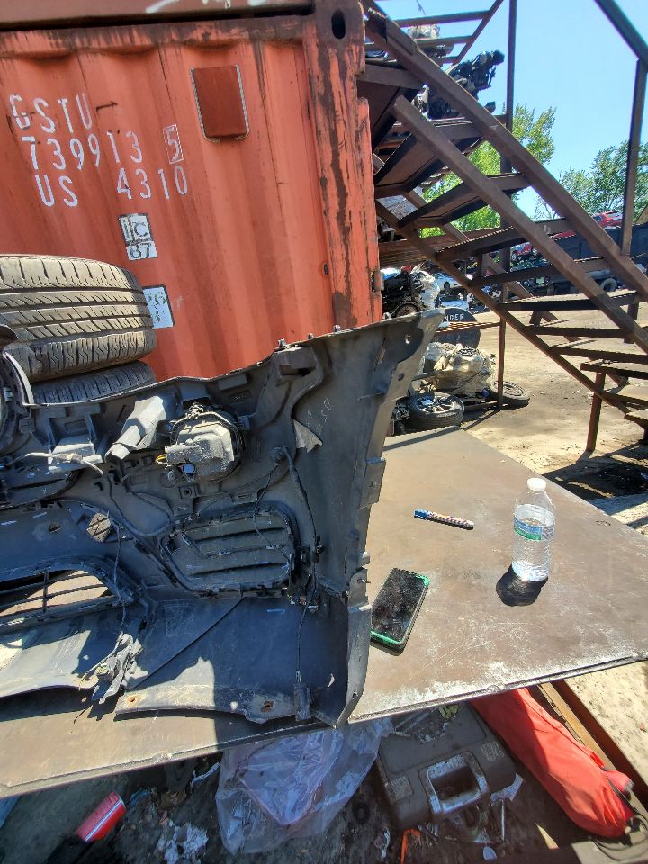 2015 BMW X3 BUMPER ASSY, FRONT - 466941 — photo 7