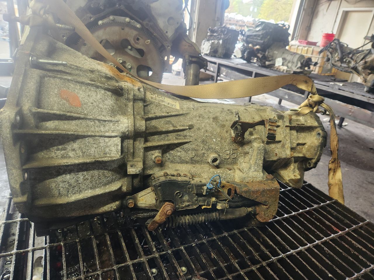 2003 CHEVROLET SUBURBAN 1500 Transmiss,Transaxle - 466961 — photo 2