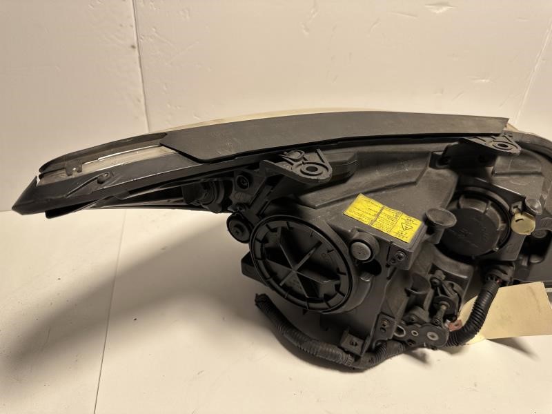 2010 HYUNDAI GENESIS Left HEADLAMP ASSEMBLY - 467 — photo 5