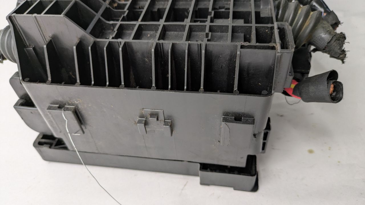 2019 CHEVROLET TRAVERSE Fuse Box, Engine - 467142 — photo 4