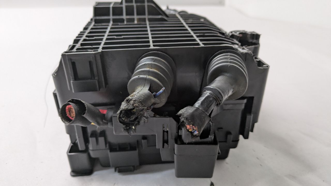 2019 CHEVROLET TRAVERSE Fuse Box, Engine - 467142 — photo 6