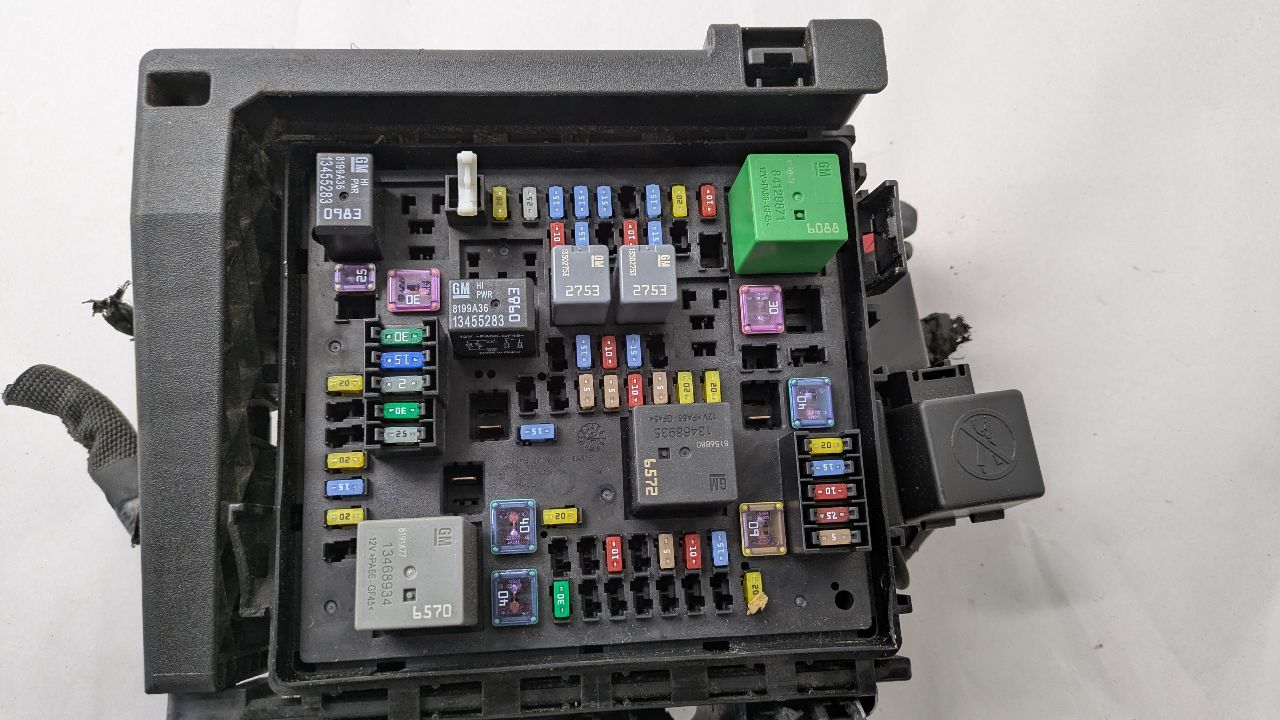 2019 CHEVROLET TRAVERSE Fuse Box, Engine - 467142 — photo 7